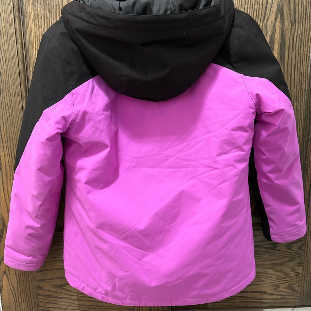 Under Armour Kids Puffer Jacket in Vibrant Pink and Black - Picture 8 of 10